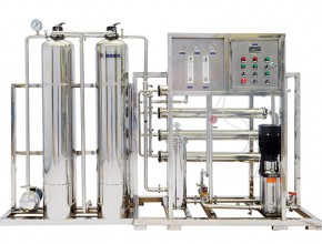 1T單級(jí)反滲透設(shè)備（不銹鋼管道）
